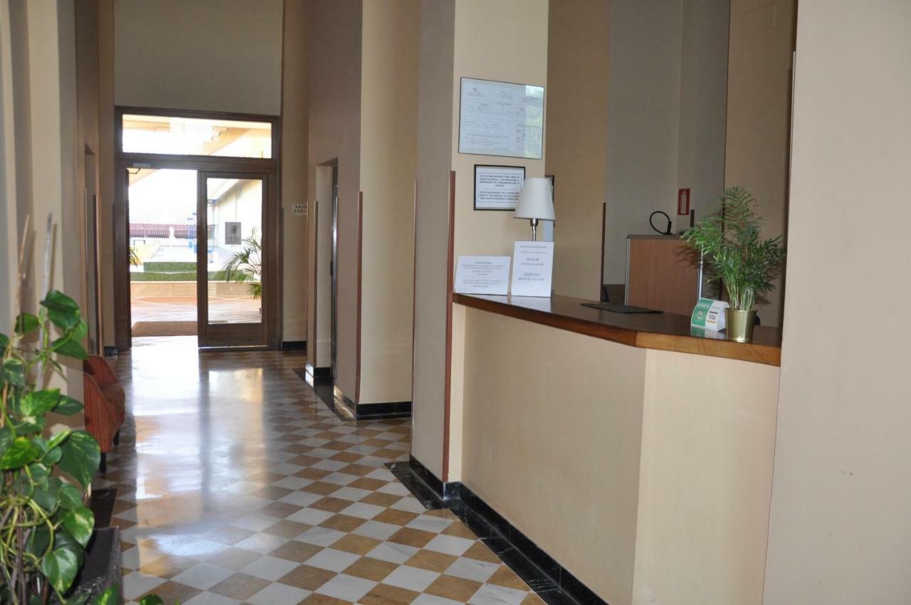 Apartamentos Luxsevilla Palacio Exterior foto