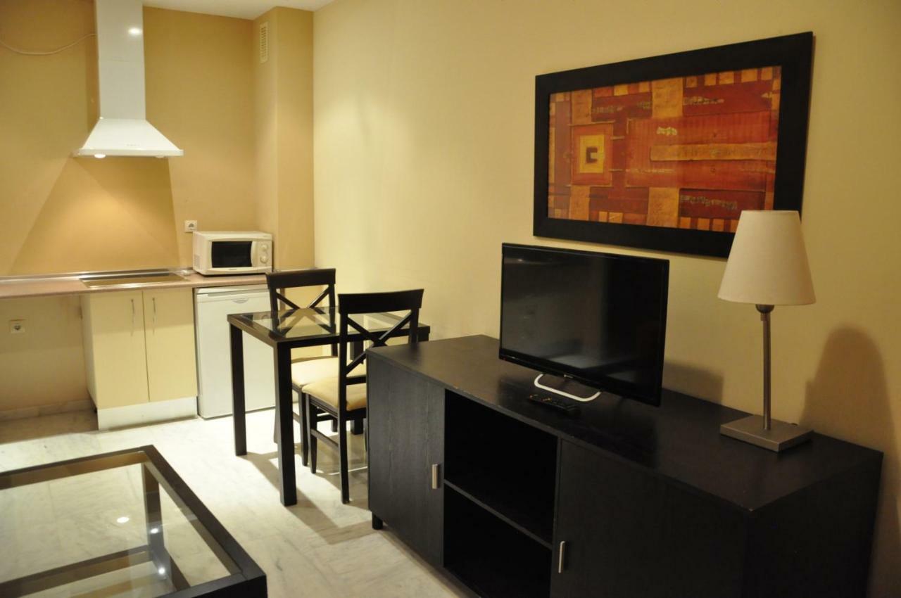 Apartamentos Luxsevilla Palacio Exterior foto